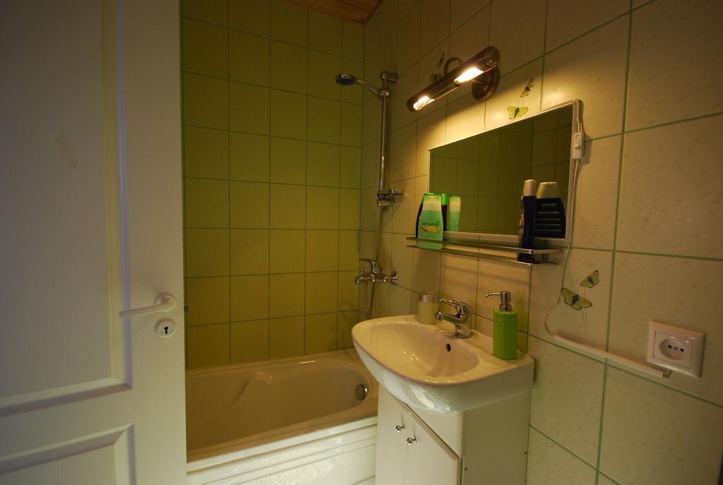 Ida Majutus Hotel Kuressaare Phòng bức ảnh